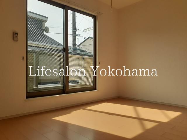 �y���ԁE���r���O�z�@