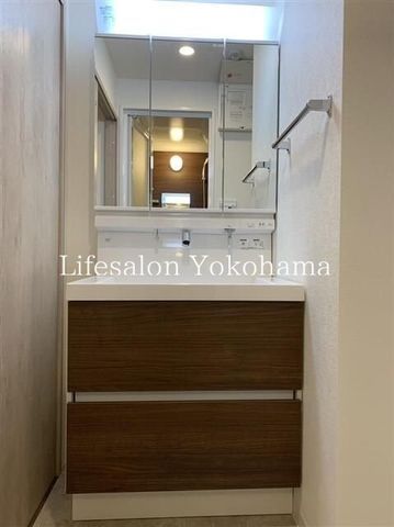 �y���ʏ��z�@