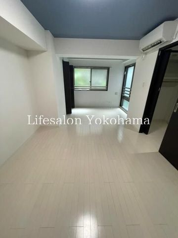 �y���ԁE���r���O�z�@