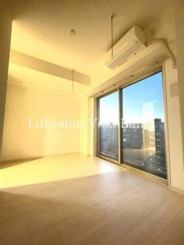 �y���ԁE���r���O�z�@