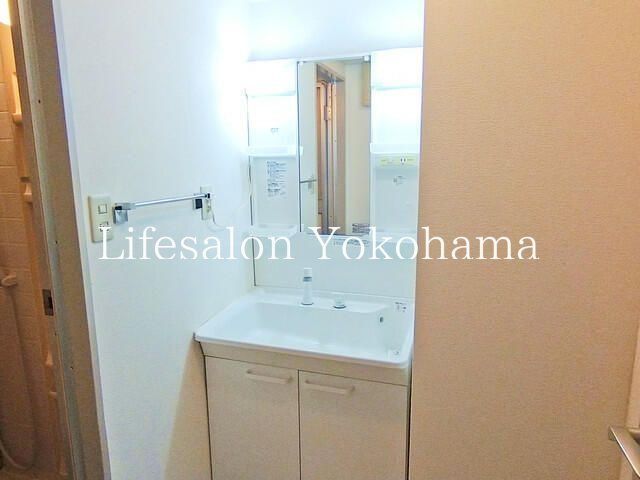 yʏz@