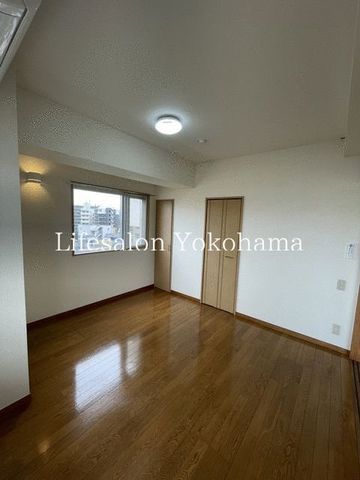 �y���̑������E�X�y�[�X�z�@