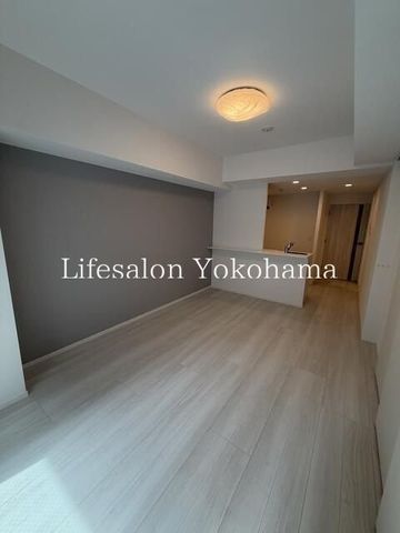 �y���ԁE���r���O�z�@