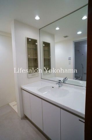 �y���ʏ��z�@