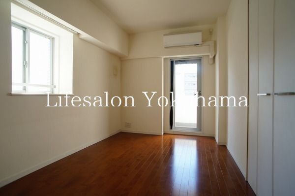 �y�Q���z�@