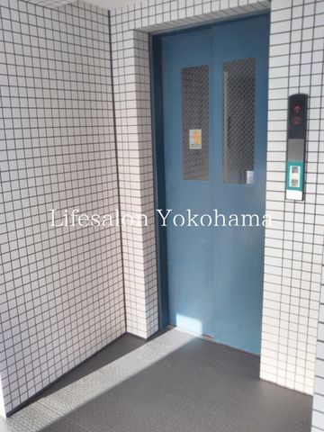 �y���̑��ݔ��z�@