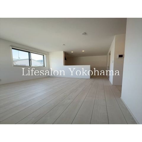 �y���ԁE���r���O�z�@