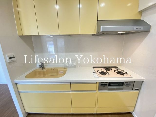 �y�L�b�`���z�@