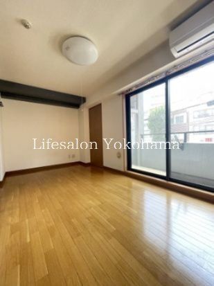 �y���ԁE���r���O�z�@