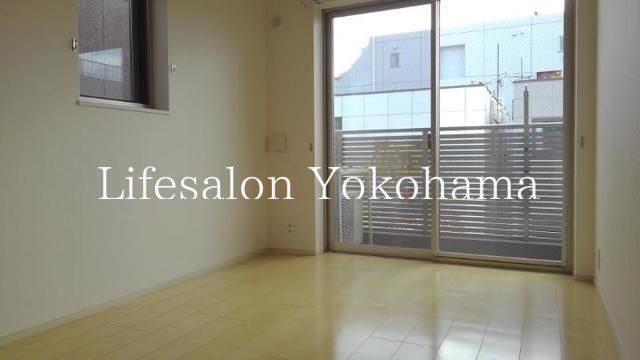 �y���ԁE���r���O�z�@