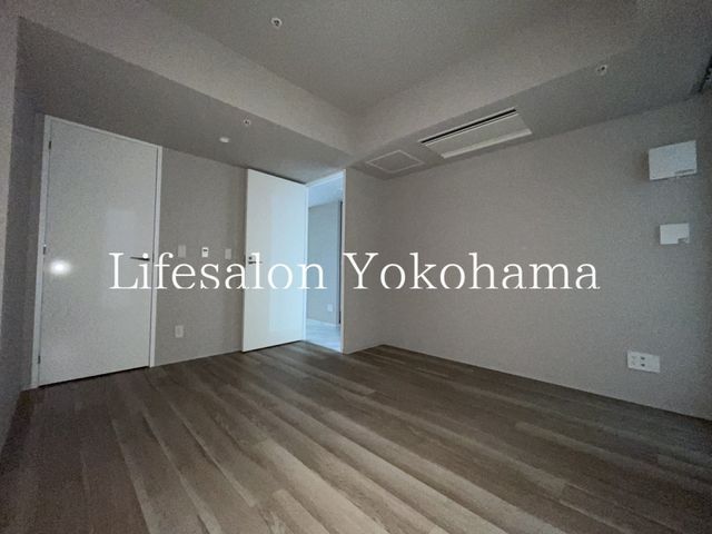 �y�Q���z�@