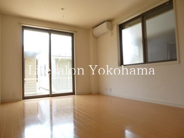 �y���ԁE���r���O�z�@