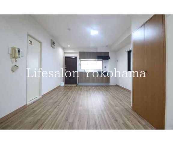 �y���ԁE���r���O�z�@