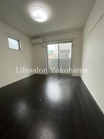 �y���ԁE���r���O�z�@