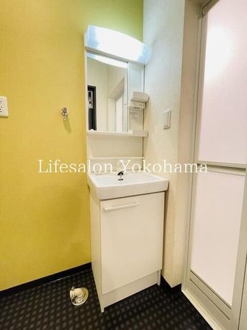 �y���ʏ��z�@