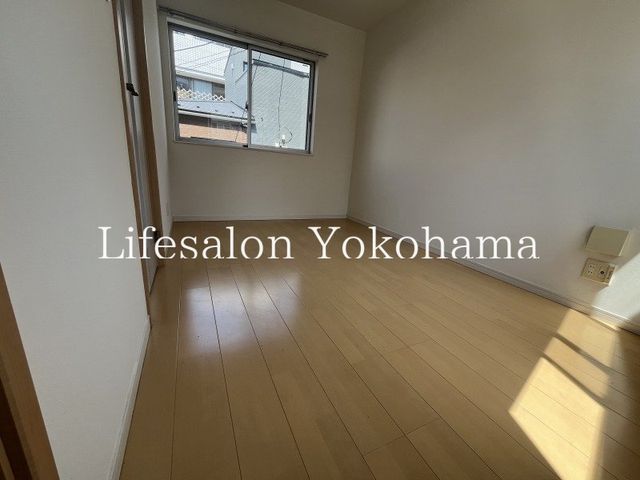 �y���ԁE���r���O�z�@