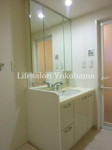 �y���ʏ��z�@