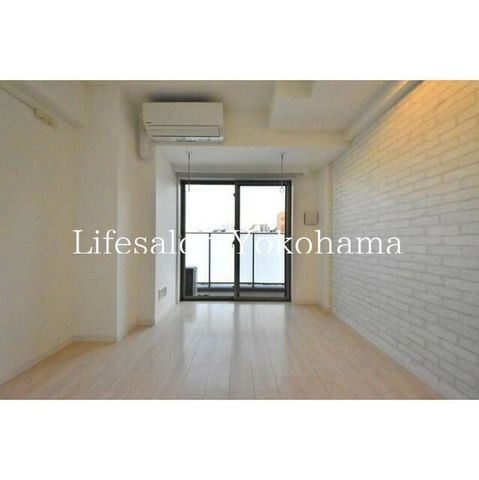 �y���ԁE���r���O�z�@