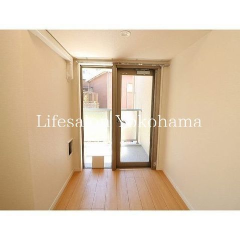 �y���ԁE���r���O�z�@