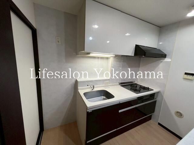 �y�L�b�`���z�@