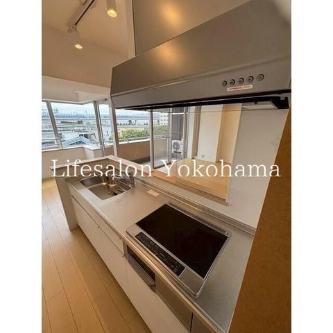 �y�L�b�`���z�@