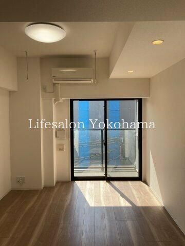 �y���ԁE���r���O�z�@