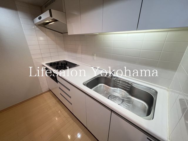 �y���Ӂz�@�˕��w(���} �{��) �k��13���B 1010m