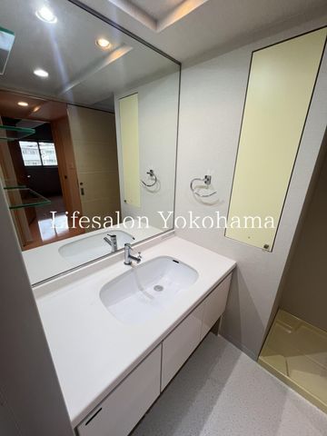 �y���Ӂz�@�ۓy���J�w(JR ���{���) �k��17���B 1350m