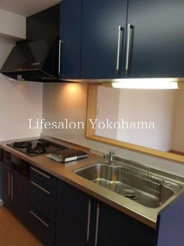 �y�L�b�`���z�@