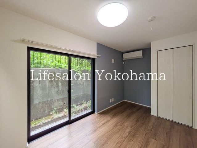 �y���ԁE���r���O�z�@