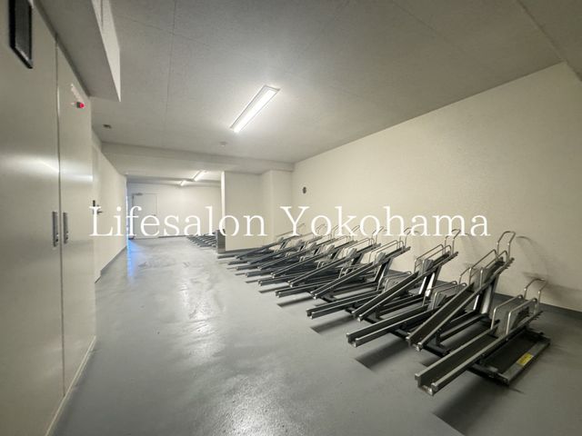 yԏz@