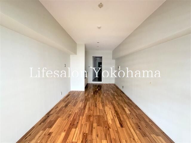 �y���ԁE���r���O�z�@