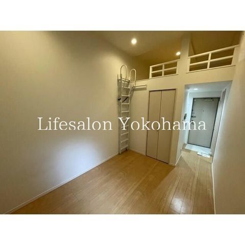 �y���[�z�@