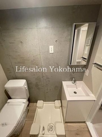 �y�g�C���z�@