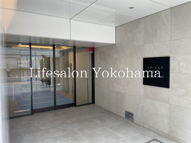 �y�G���g�����X�z�@