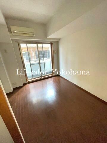 �y���ԁE���r���O�z�@