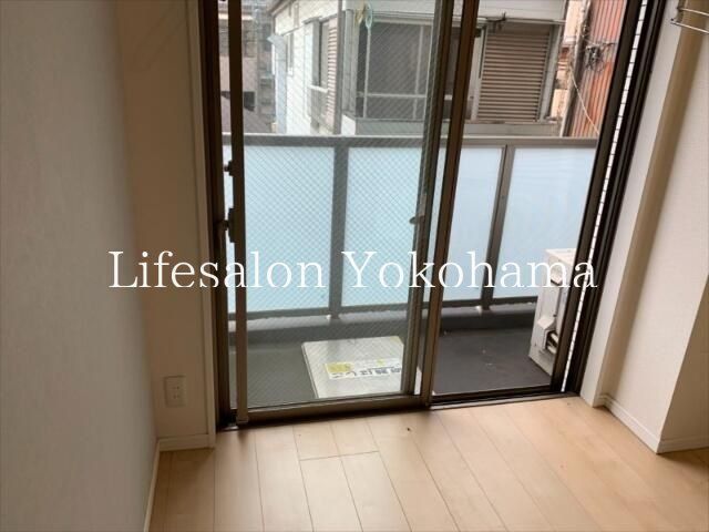 �y���ԁE���r���O�z�@