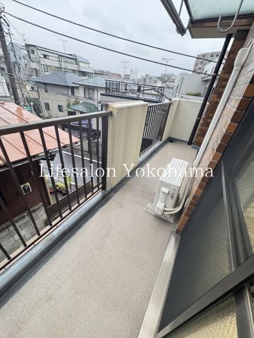 yoRj[z@