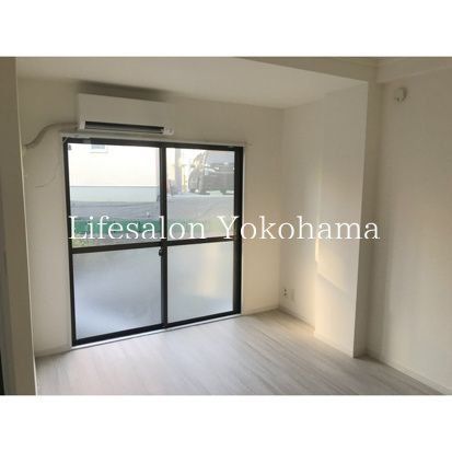 �y�Q���z�@