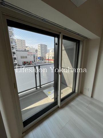 yoRj[z@oRj[