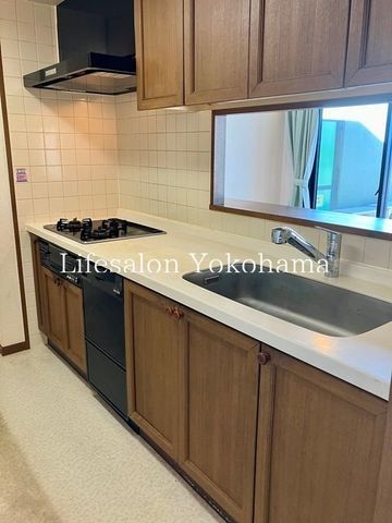 �y�L�b�`���z�@