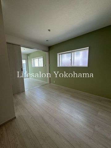 �y���ԁE���r���O�z�@