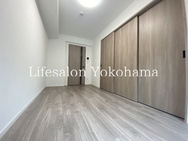 �y���ԁE���r���O�z�@���r���O/����