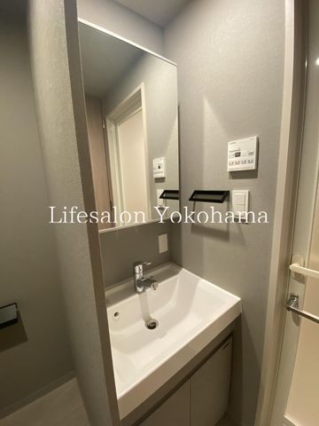 �y���ʏ��z�@�ݔ�