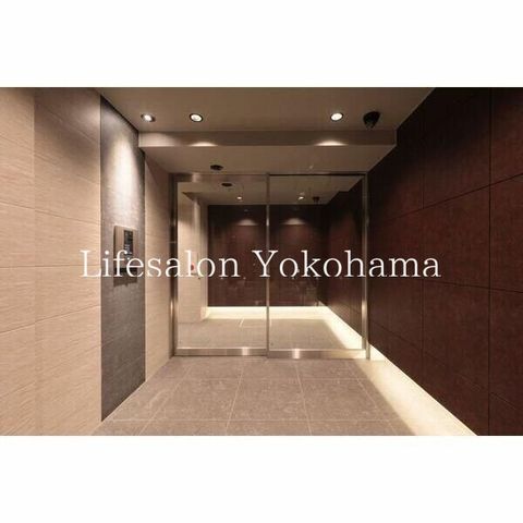 �y�G���g�����X�z�@