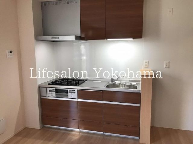 �y�L�b�`���z�@