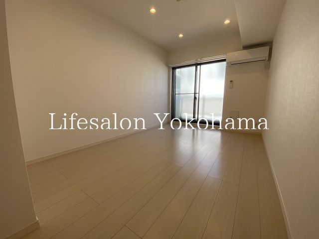 �y���ԁE���r���O�z�@