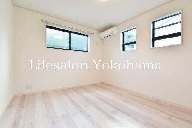 �y���ԁE���r���O�z�@