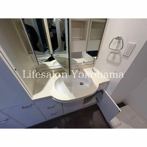 �y���ʏ��z�@