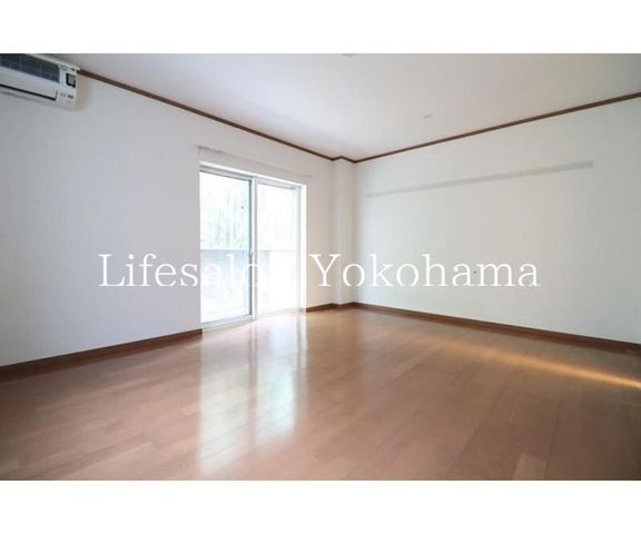 �y���ԁE���r���O�z�@